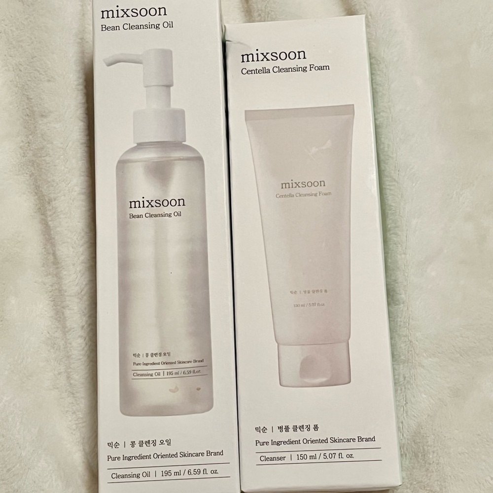 mixsoon Cleansing Oil & Centella Cleansing Foam duo White Packaging